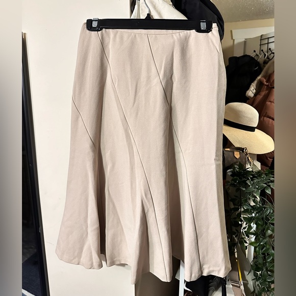 Ruffle-trimmed mid-length skirt - Picture 1 of 2